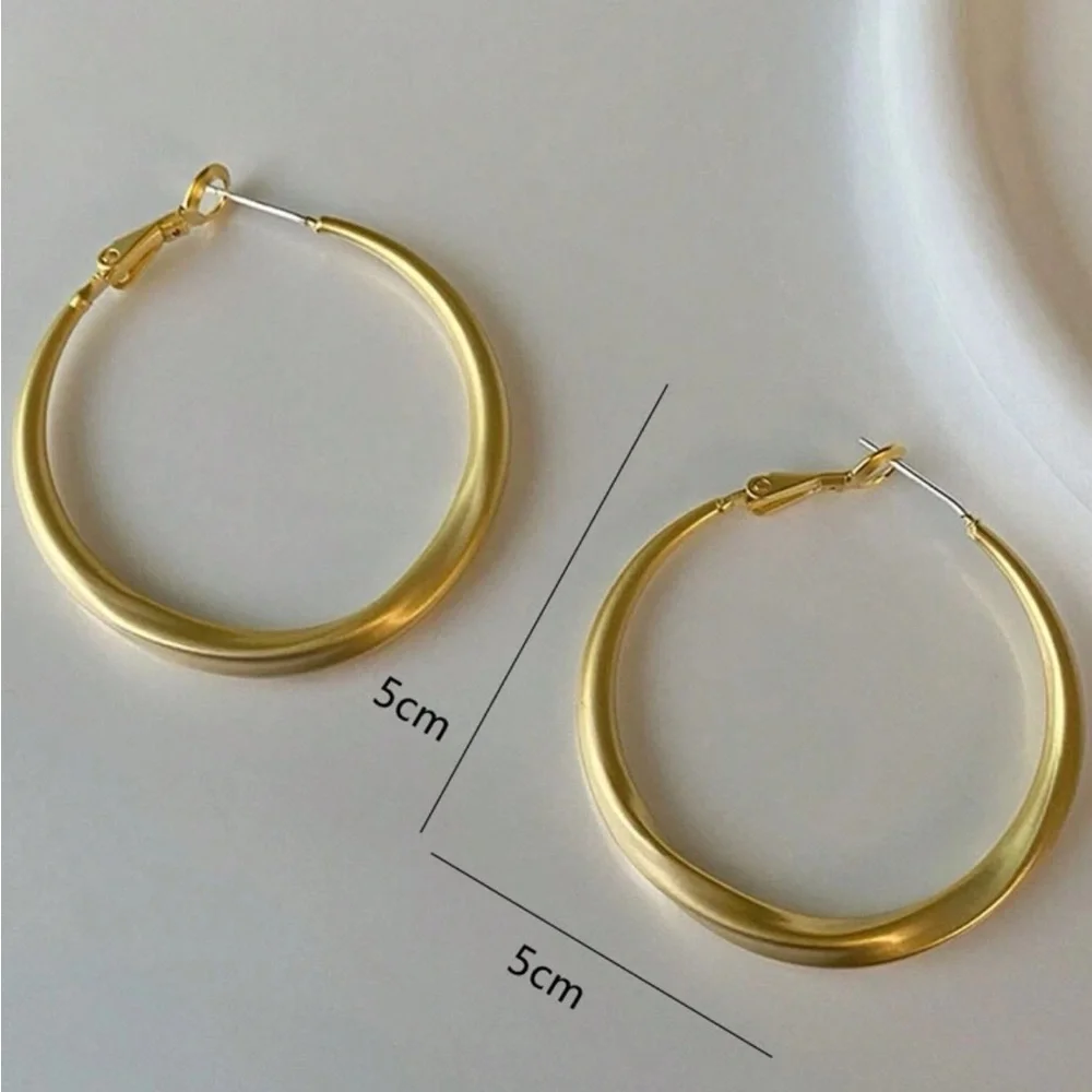 New European style cut hoop earrings - Picture 3 of 3